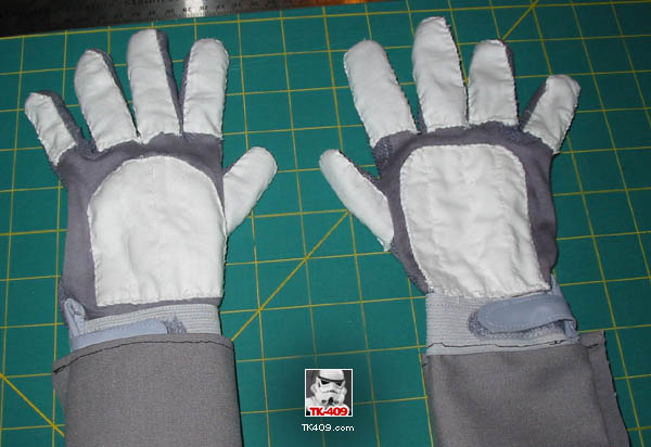 gloves2.jpg