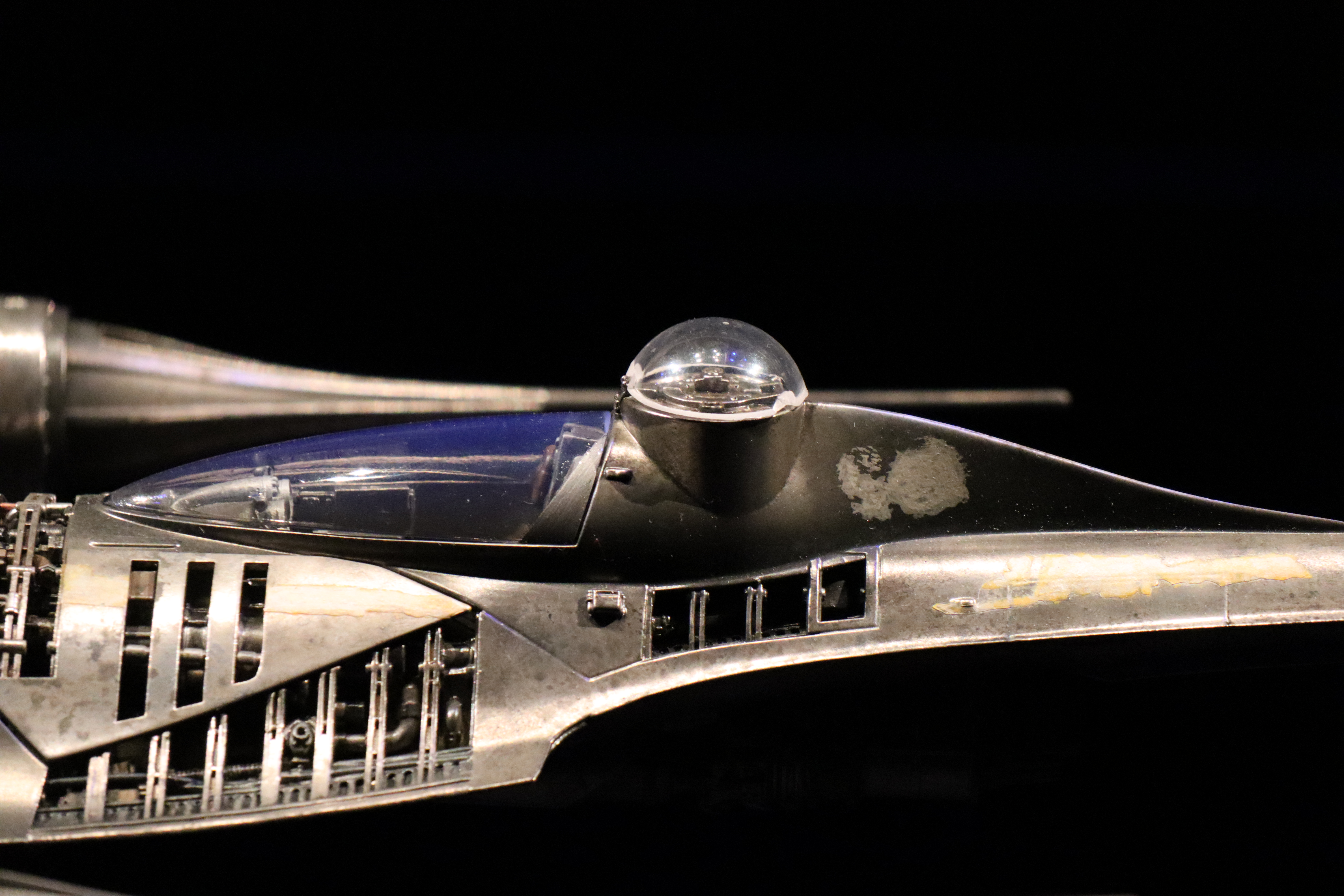 Din Djarin's N-1 Starfighter Model Miniature 19.jpg