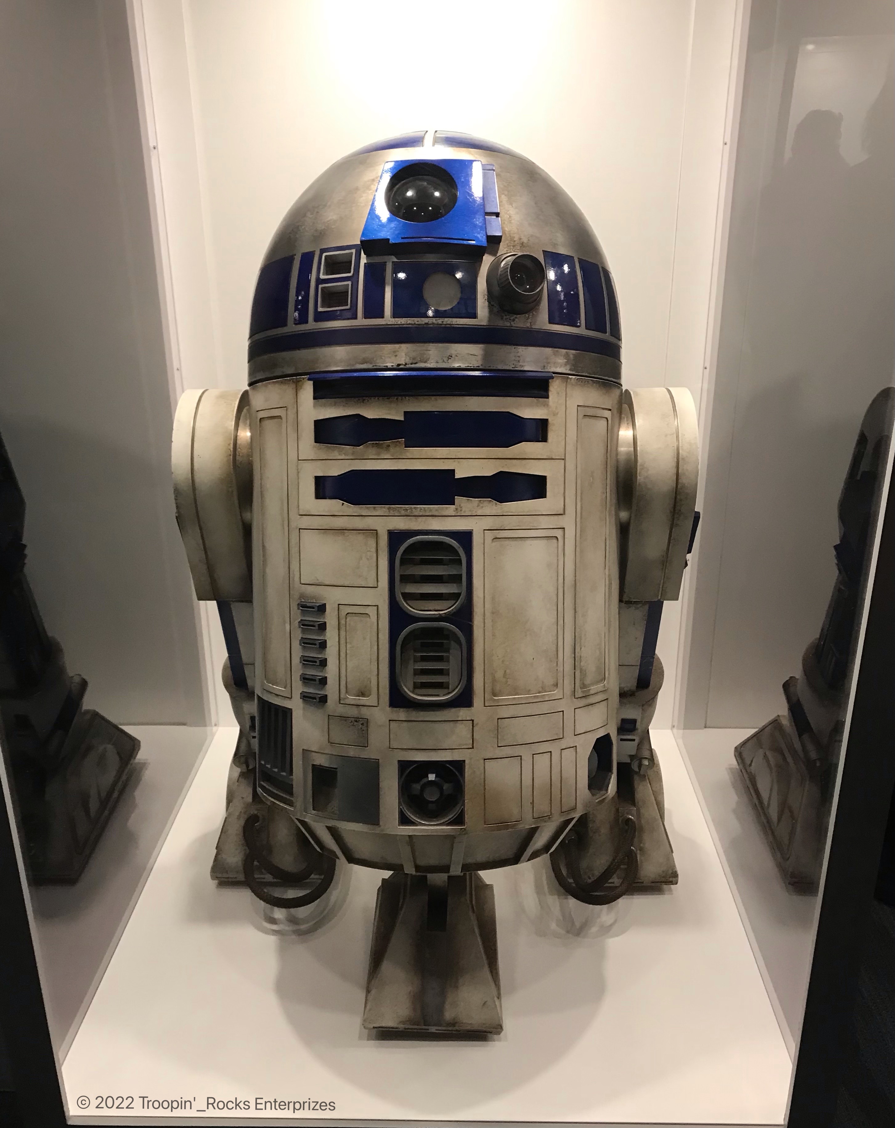 R2-D2 02.jpeg